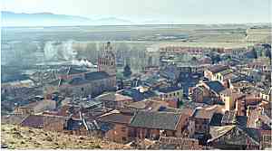 VISTA DE AYLLÓN DESDE  LA MARTINA